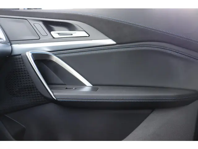 BMW iX2 xDrive30 67 kWh 2024 Elektrisch 28