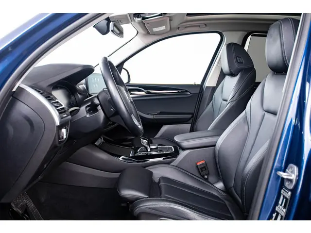 BMW X3 xDrive30e 2022 Hybride Benzine 4