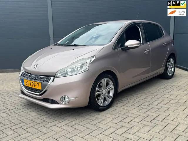 Peugeot 208 1.6 VTi Allure / Nap / Navi / Pdc 2012 Benzine