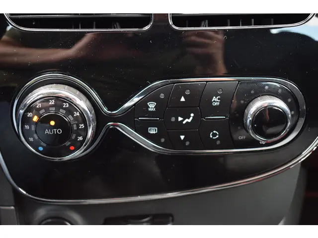 Renault Clio 0.9 TCE Dynamique 2013 Benzine 9
