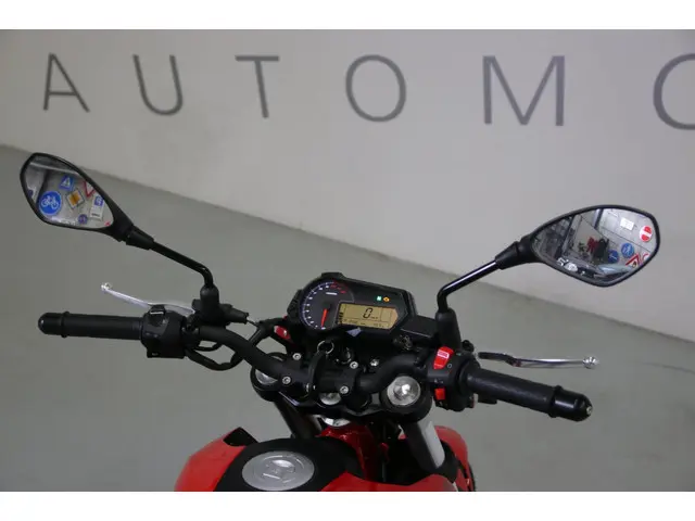 Benelli Tornado Tour Naked T 125 409KM! 2022 Benzine 10