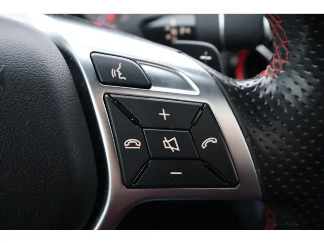 Mercedes-Benz A-Klasse 250 Sport Ambition 2014 Benzine 28