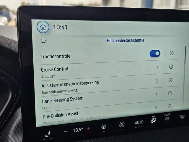 Ford Kuga 2.5 PHEV ST-Line X 2025 Hybride Benzine 27