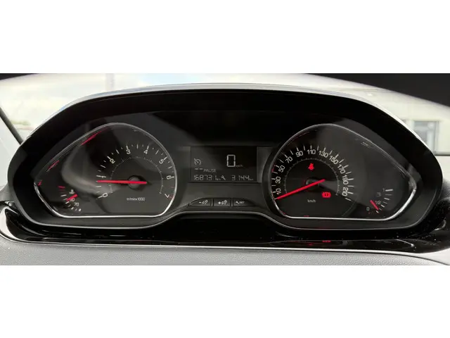 Peugeot 208 1.2 VTi Envy 2014 Benzine 9