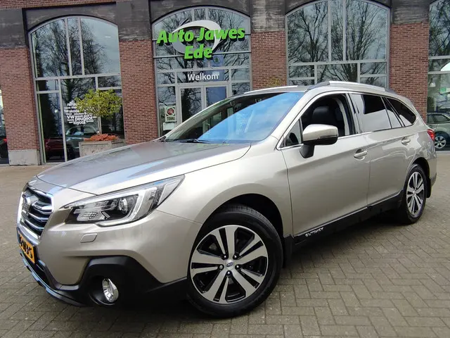 Subaru Outback 2.5i Premium 2018 Benzine 2