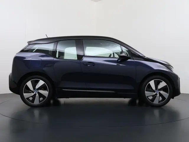 BMW i3 Basis 120Ah 42 kWh 2022 Elektrisch 9