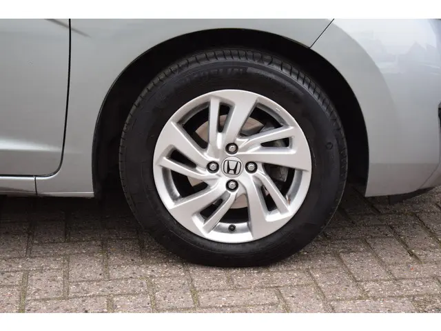 Honda Jazz 1.3 i-VTEC Comfort 2016 Benzine 25