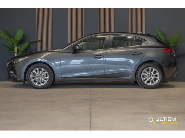 Mazda 3 2.0 Skylease 2014 Benzine 6