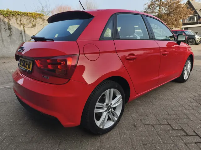 Audi A1 Sportback 1.4 TFSI Pro Line 2018 Benzine 2