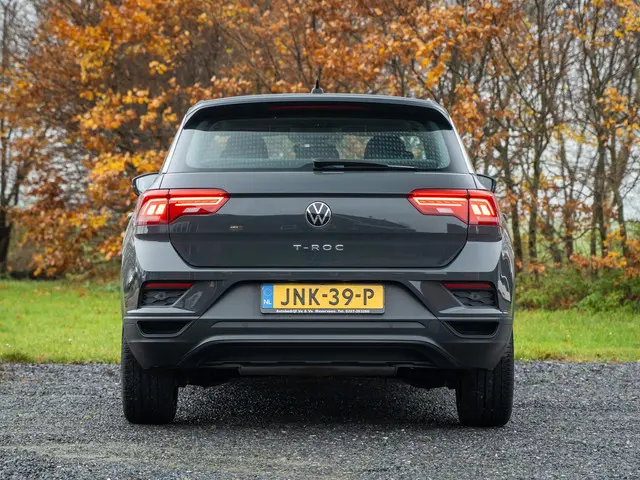 Volkswagen T-Roc 1.0 TSI T-Roc 2021 Benzine 17