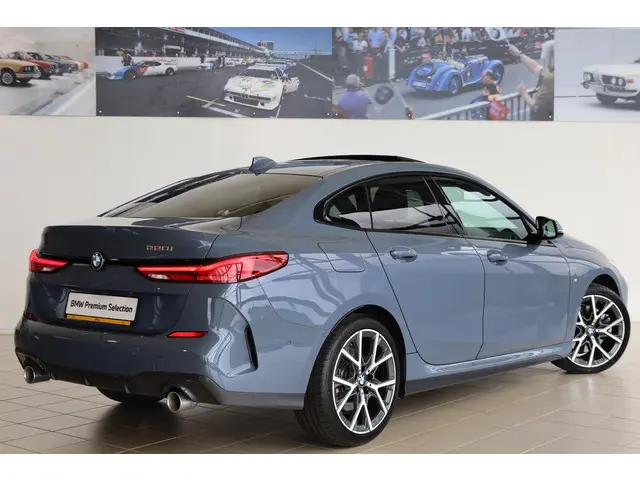 BMW 2 Serie Gran Coupé 220i 2024 Benzine 2