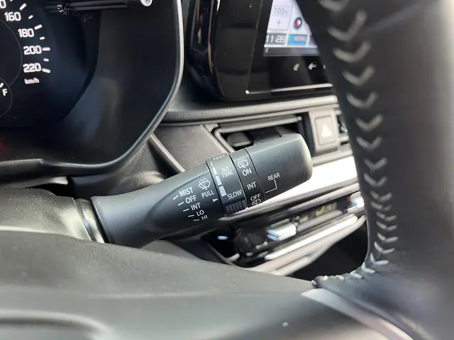 Suzuki Swift 1.2 Style Smart Hybrid 2025 Benzine 31