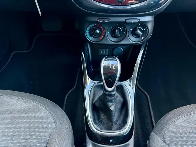 Opel ADAM 1.4 color edition automaat 2015 Benzine 11