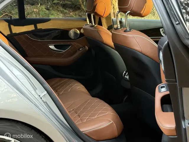 Mercedes-Benz C-Klasse AMG 63 2015 Benzine 17