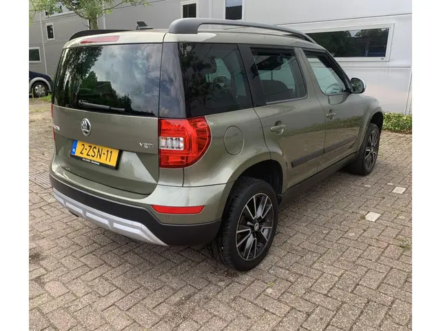 Škoda Yeti Outdoor 1.2 TSI Elegance 2014 Benzine 10