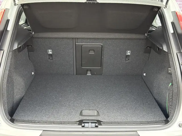 Volvo XC40 1.5 T2 Momentum 2022 Benzine 11