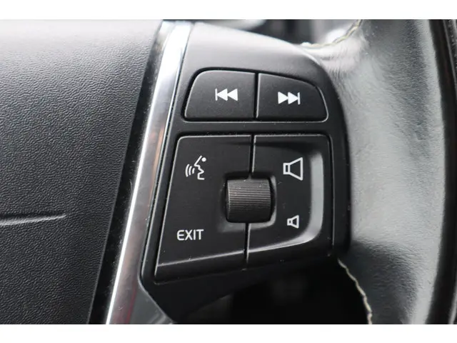 Volvo XC60 2.0 D3 FWD R-Design 2016 Diesel 25