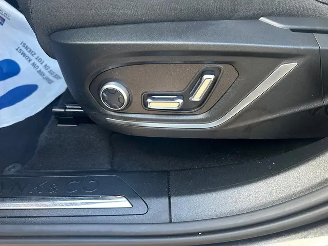 Lynk & Co 01 1.5 2023 Hybride Benzine 9