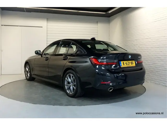 BMW 3 Serie 320i 2020 Benzine 3