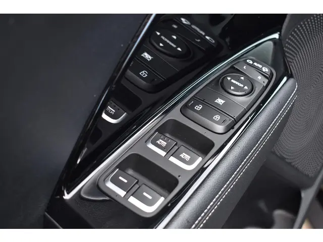 Kia Niro 1.6 GDi Hybrid DynamicLine 2020 Hybride Benzine 23