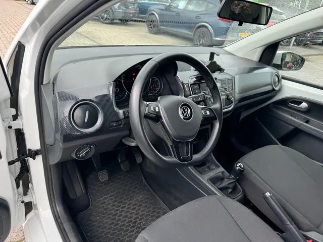 Volkswagen up! 1.0 2021 Benzine 2