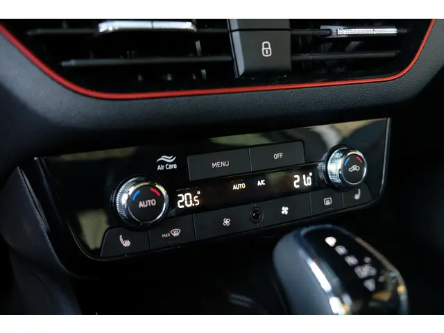 Škoda Kamiq FL 1.0 TSI DSG Monte Carlo 2024 Benzine 28