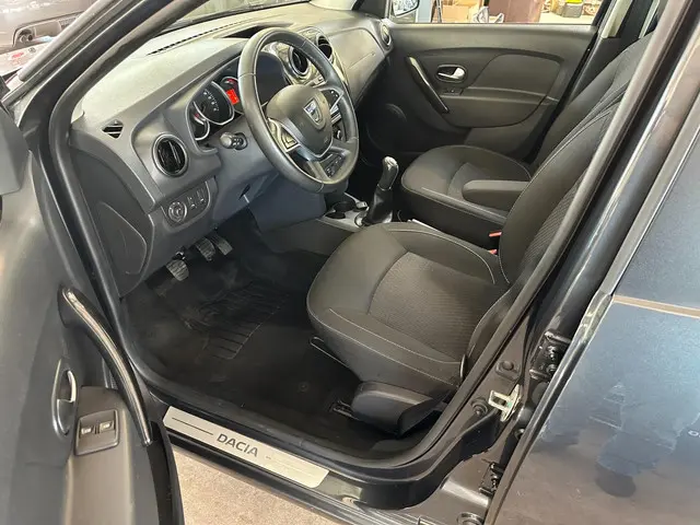 Dacia Logan MCV 0.9 TCe Laureate 2017 Benzine 16
