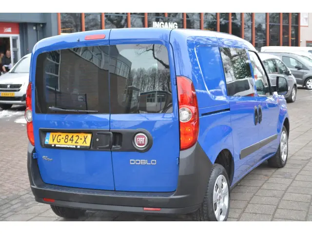 Fiat Doblò Cargo 1.3 MultiJet Actual 2014 Diesel 5