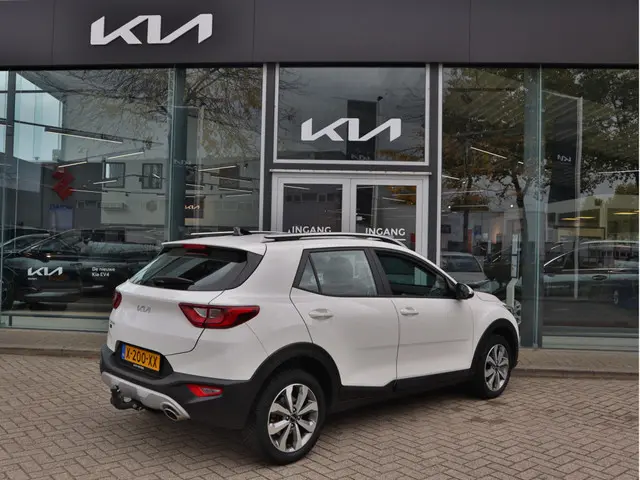 Kia Stonic 1.0 T-GDi MHEV DynamicPlusLine 2023 Benzine 4