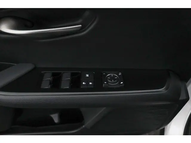 Lexus UX 250h Luxury Line 2020 Hybride Benzine 28