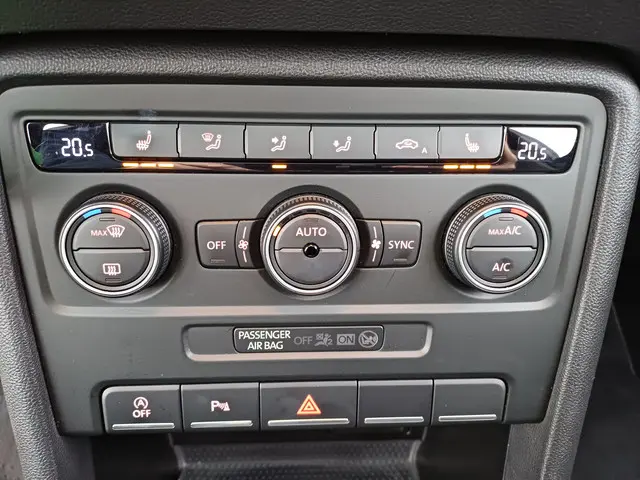 Volkswagen Beetle 1.2 TSI Club 2016 Benzine 35