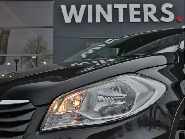 Suzuki S-Cross SX4 1.6 Exclusive 2015 Benzine 3