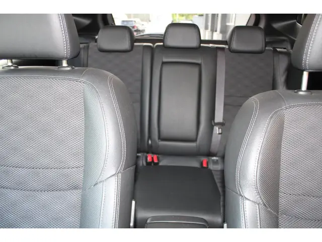 Nissan QASHQAI 1.2 Connect Edition 2015 Benzine 33