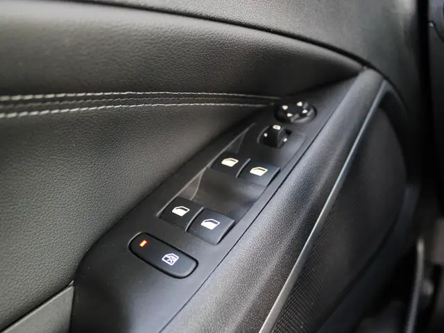 Opel Crossland 1.2 Turbo Elegance 2021 Benzine 19