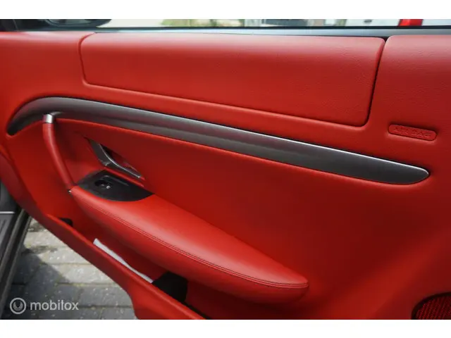 Maserati GranTurismo 4.2 V8 LAGE KM STAND!! 2012 Benzine 17