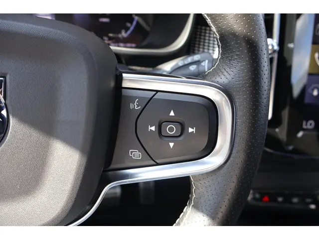 Volvo XC40 1.5 T5 Recharge R-Design 2020 Hybride Benzine 23