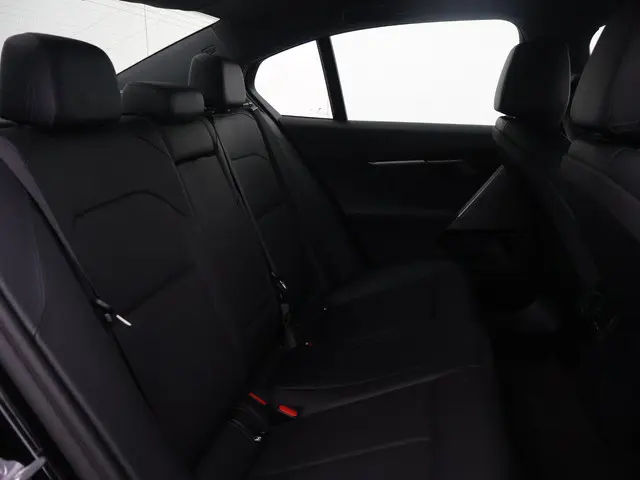 BMW 5 Serie 520i 2024 Benzine 18