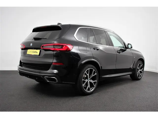 BMW X5 xDrive40i High Executive 2020 Benzine 5