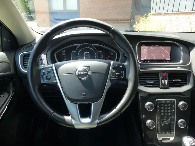 Volvo V40 T3 Dynamic Edition 2019 Benzine 16