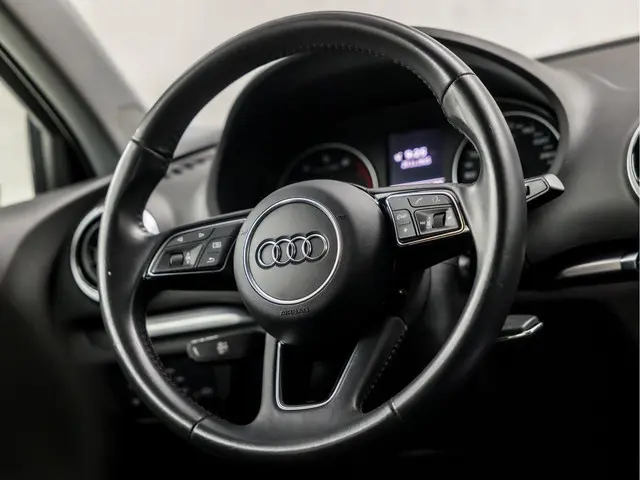 Audi A3 Limousine 35 TFSI S-Line Sport 2019 Benzine 19