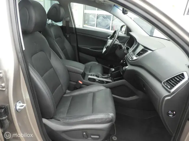 Hyundai Tucson 1.6 T-GDi 4WD Full Optie's 2015 Benzine 19