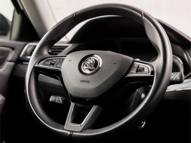Škoda Superb Combi 1.5 TSI ACT Sport Deluxe 2020 Benzine 20