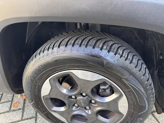 Jeep Renegade 1.4 MultiAir Longitude 2018 Benzine 31