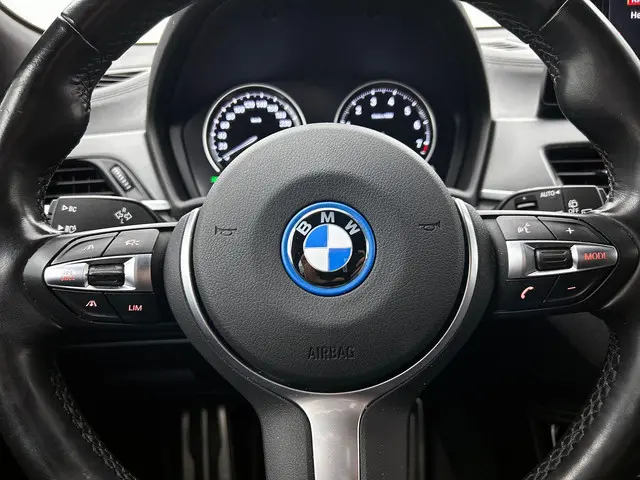 BMW X2 xDrive25e High Executive 2023 Hybride Benzine 47
