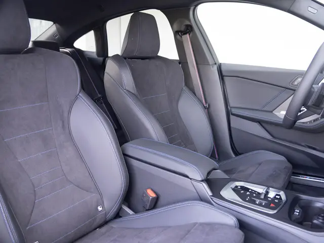 BMW 2 Serie Gran Coupé 220 2025 Benzine 10