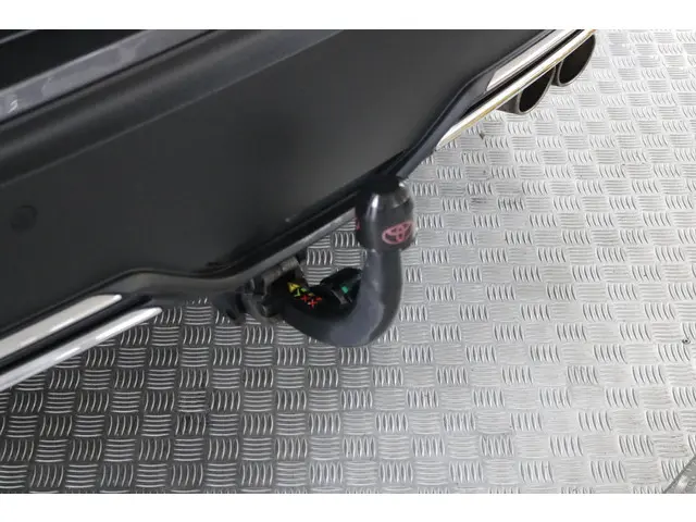 Toyota C-HR 2.0 Hybrid Bi-Tone 2020 Hybride Benzine 12