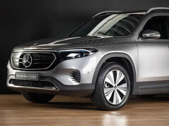 Mercedes-Benz EQB 250 Luxury Line 2023 Elektrisch 4