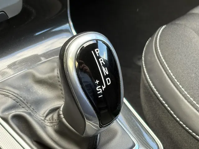 Volvo V40 1.5 T3 Nordic+ 2017 Benzine 19