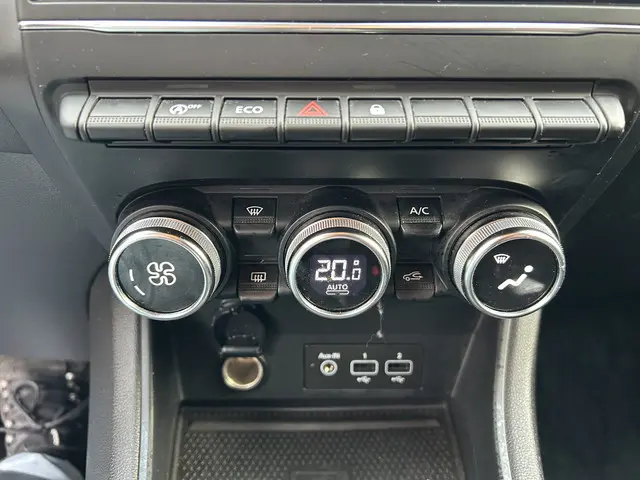 Renault Captur 1.0 TCe 90 Business Zen 2021 Benzine 17