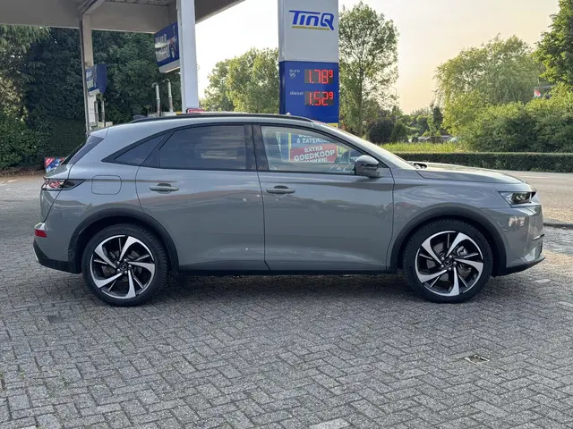 DS DS 7 E-Tense 300 4x4 Opéra 2023 Hybride Benzine 8